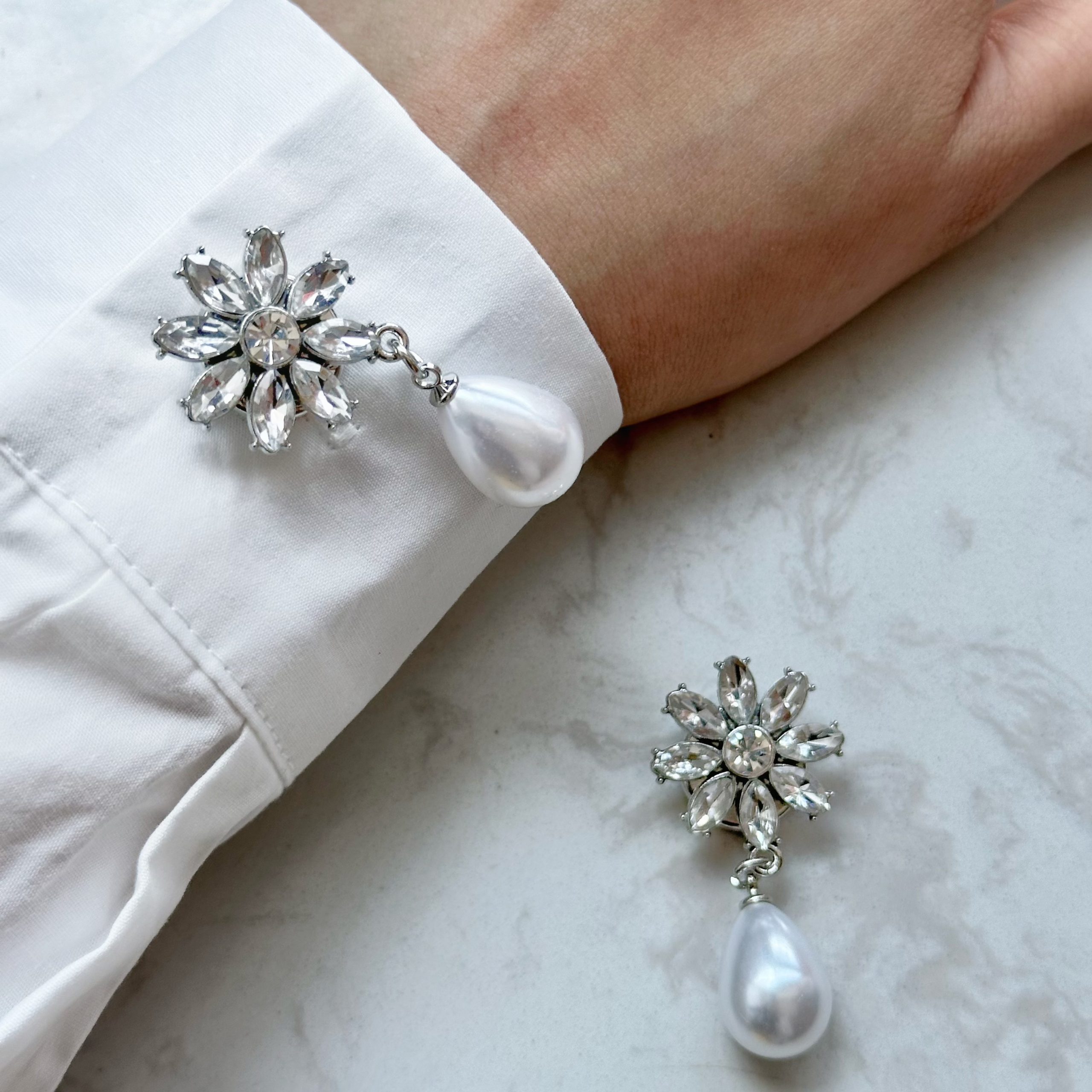 2pcs Pendant Pearl Flower cufflinks